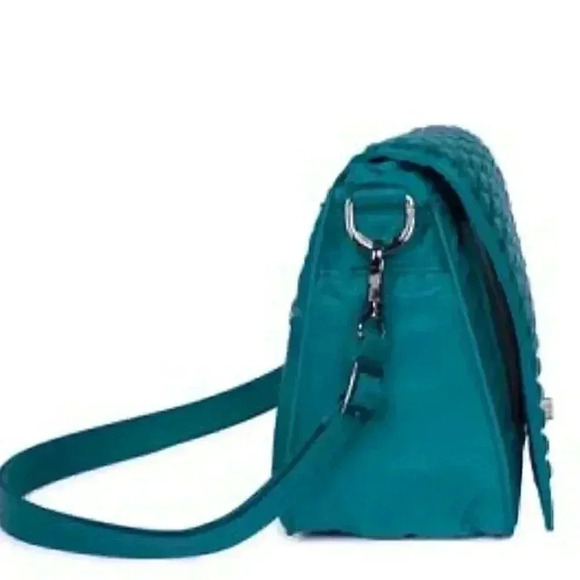 LUG Presto Bubble Quilted Crossbody / Shoulder Bag with RFID - Wine Red - Picture 5 of 13